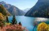 ทะเลสาบยาว ใน Jiuzhaigou