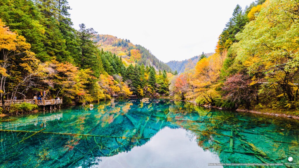 จิ่วจ้ายโกว คือ อุทยานทางธรรมชาติ ที่ไม่ได้สวยแค่ในภาพ
